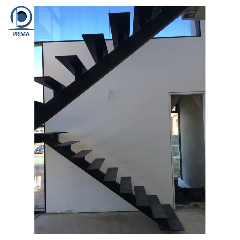 custom.Single Stringer Stairca - Interior Design Modern avis et prix